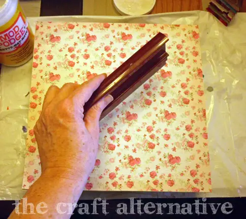 How to Make a Wood Sign with a Paper Background smooth paper over mod podge