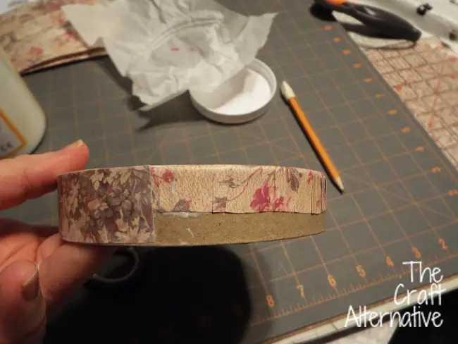 DIY Decoupage Tissue Box-Lid Band