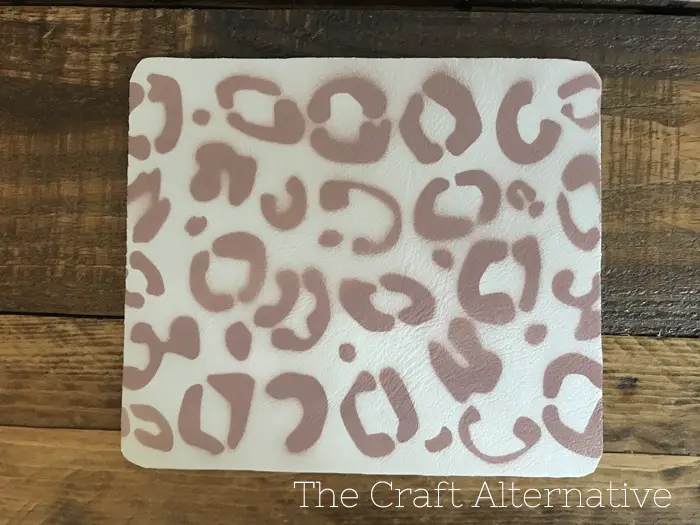 diy-stenciled-leather-mouse-pad