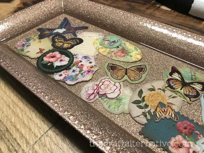 make vintage glitter tray